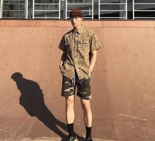 男士白衬衣外套穿搭技巧,格子衬衣穿搭技巧秋冬男