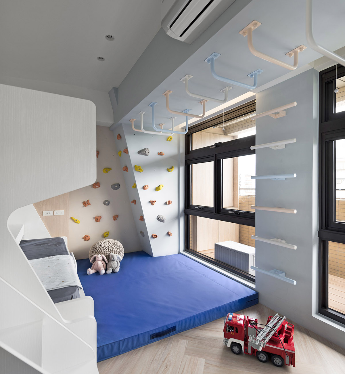 家庭多功能房兼健身房,家庭健身房和衣帽间一体