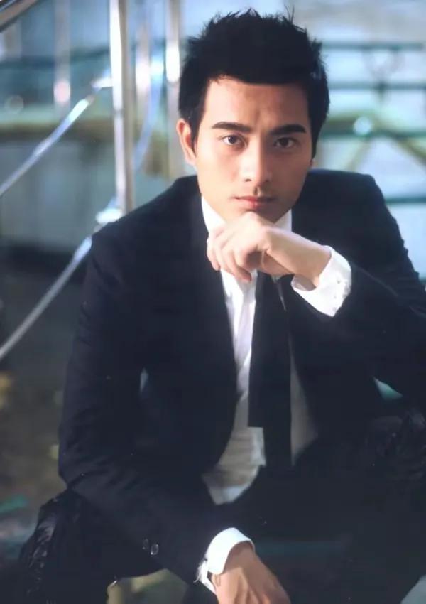 人间世殷桃宋佳谁是女一号,人世间宋佳和殷桃谁是女主