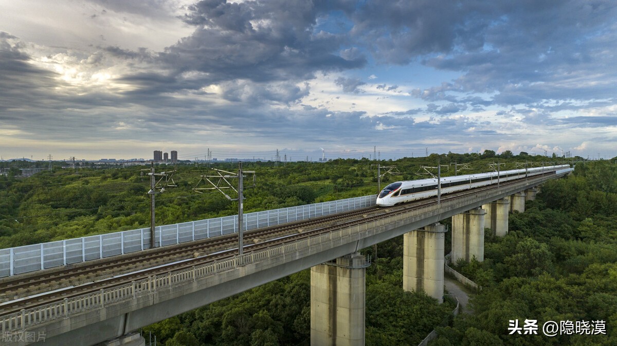 朋友圈励志文案选一句温暖自己,朋友圈文案霸气经典语录