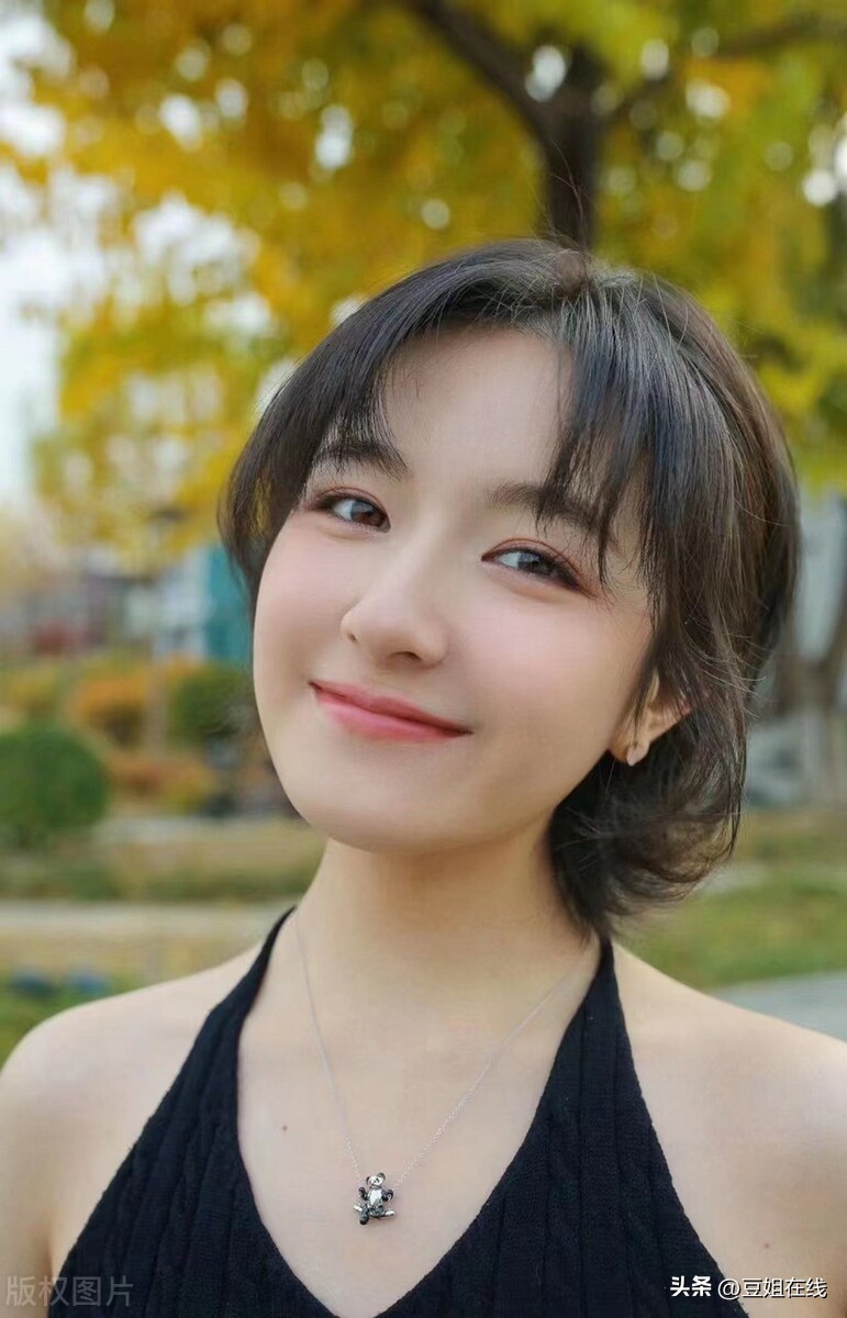 娱乐资讯早知道迪丽热巴鹿晗李兰迪王雷鞠婧祎刘学义贾玲罗云熙