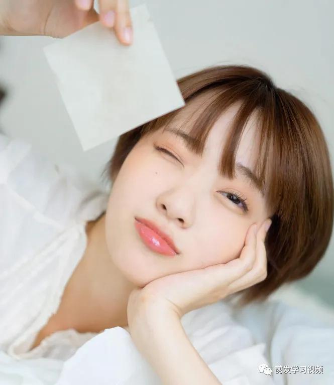 小圆脸短发发型,小圆脸短发发型图片