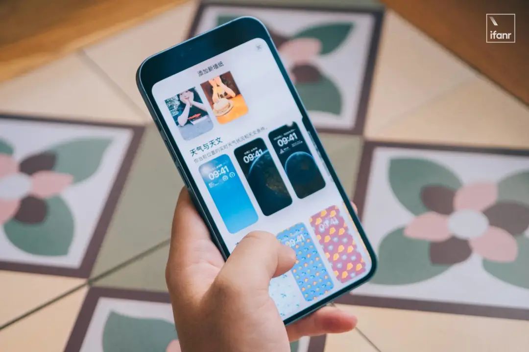 iphone14体验对比iphone14pro,iphone14体验视频