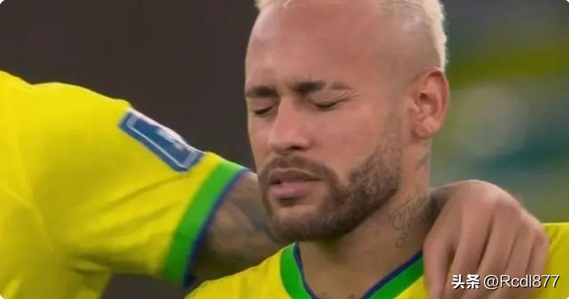 致敬足球队员,致敬勇敢的哈马斯战士