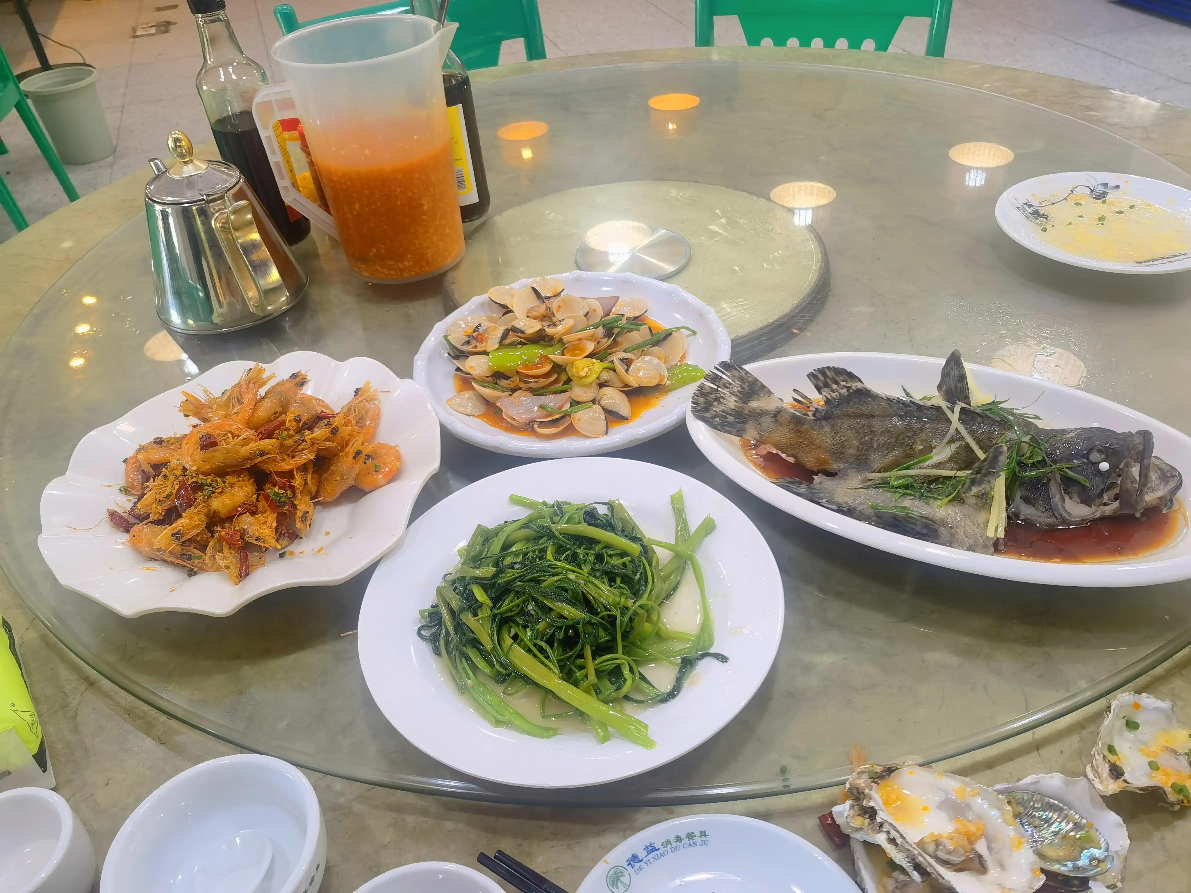 在三亚吃海鲜不按攻略不去市场,在三亚吃海鲜吃到爽能花多少