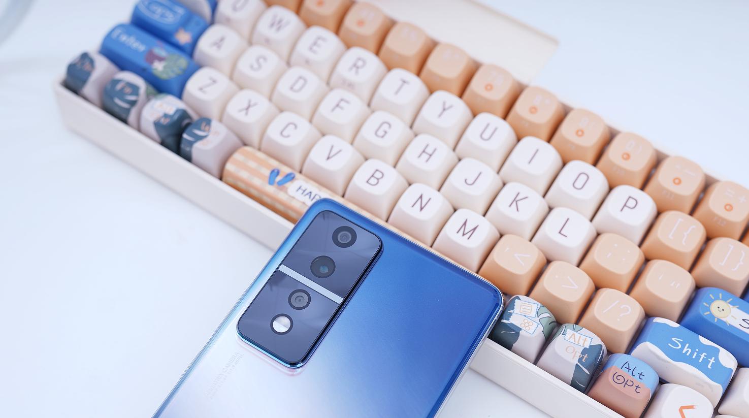 荣耀80gt上手测评,荣耀80gt上手评测