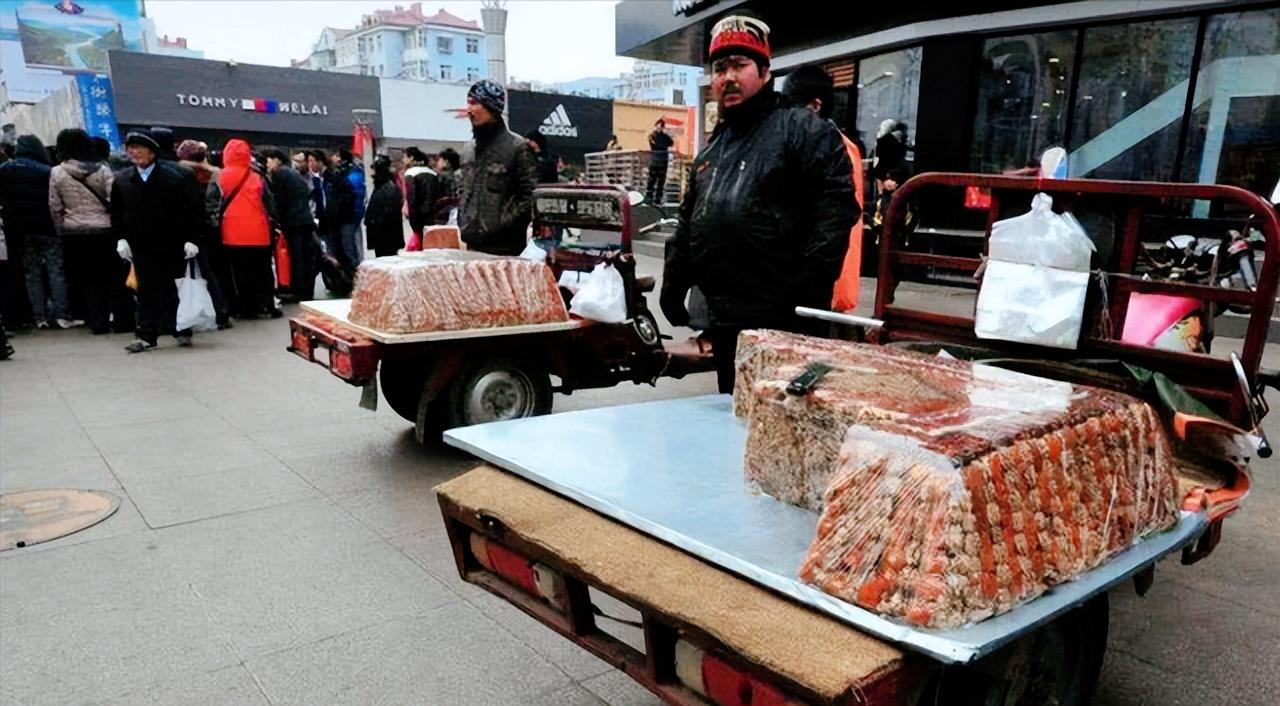 天价切糕为什么这么贵,天价切糕到底是怎么回事