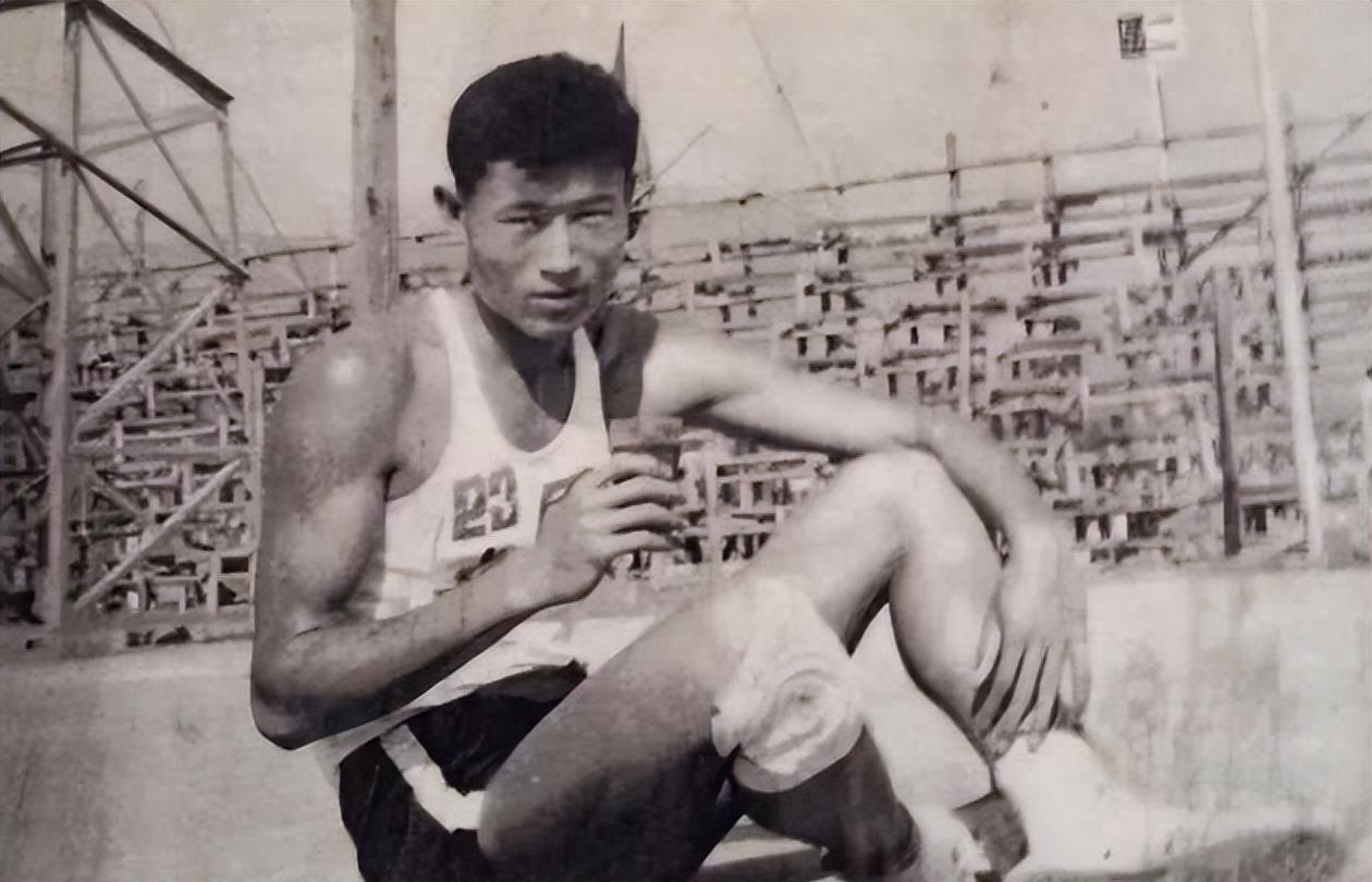 台湾名嘴安乐死视频曝光：家人围坐身旁，喝完药“睡”在儿子怀中