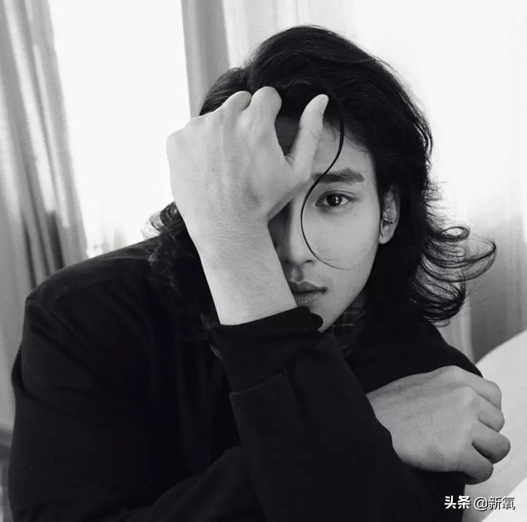 外媒评十大最帅面孔,2024年全球公认最帅面孔