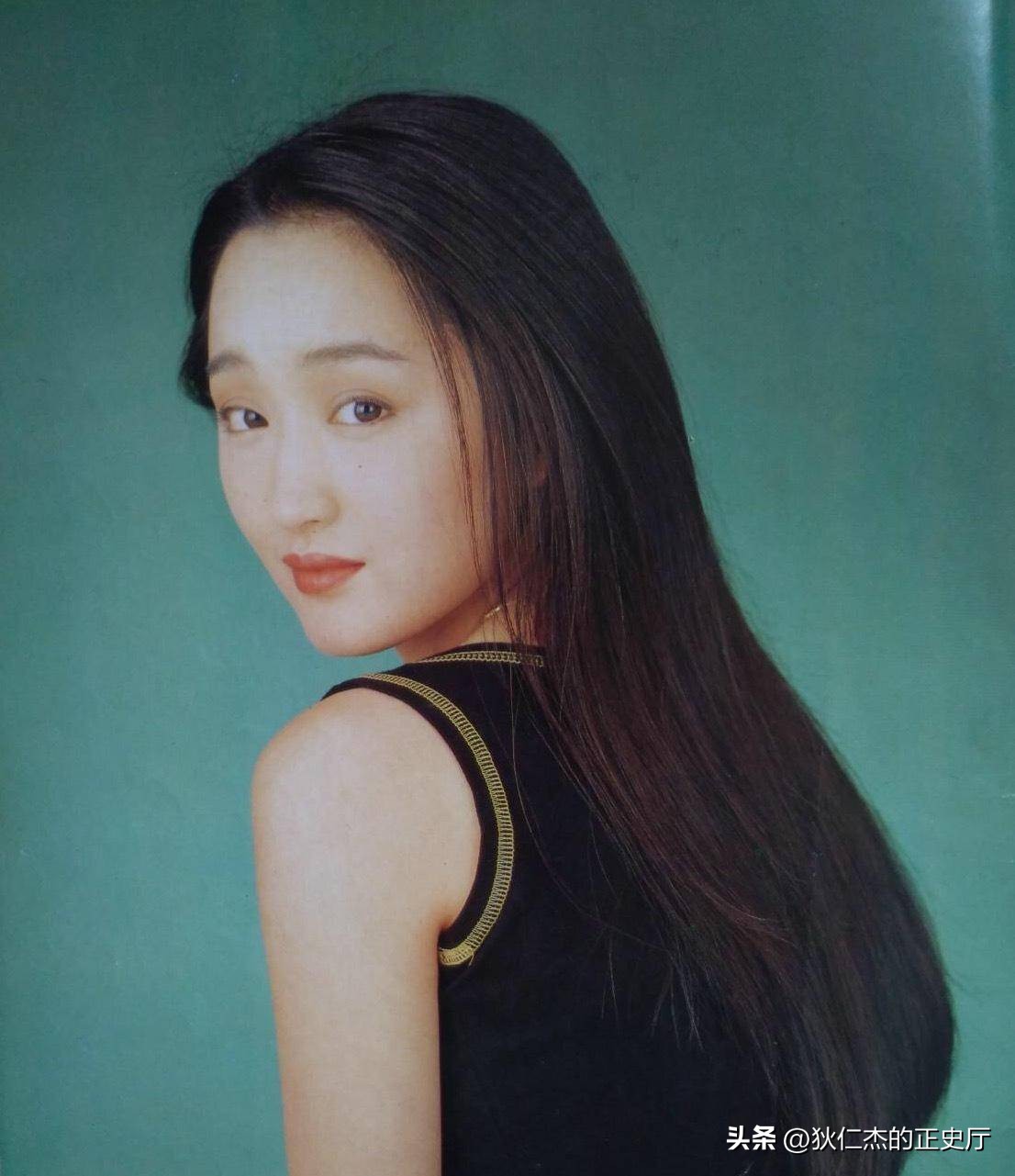 男友赖文峰出狱后娶妻生子，而杨钰莹至今单身，她在追求什么