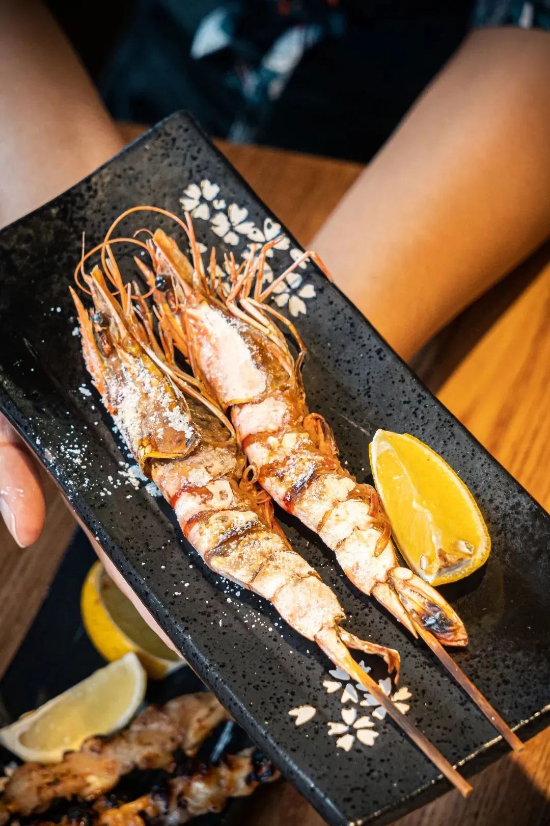 魔都首家烤鸵鸟蛋专门店，日料界新晋流量密码