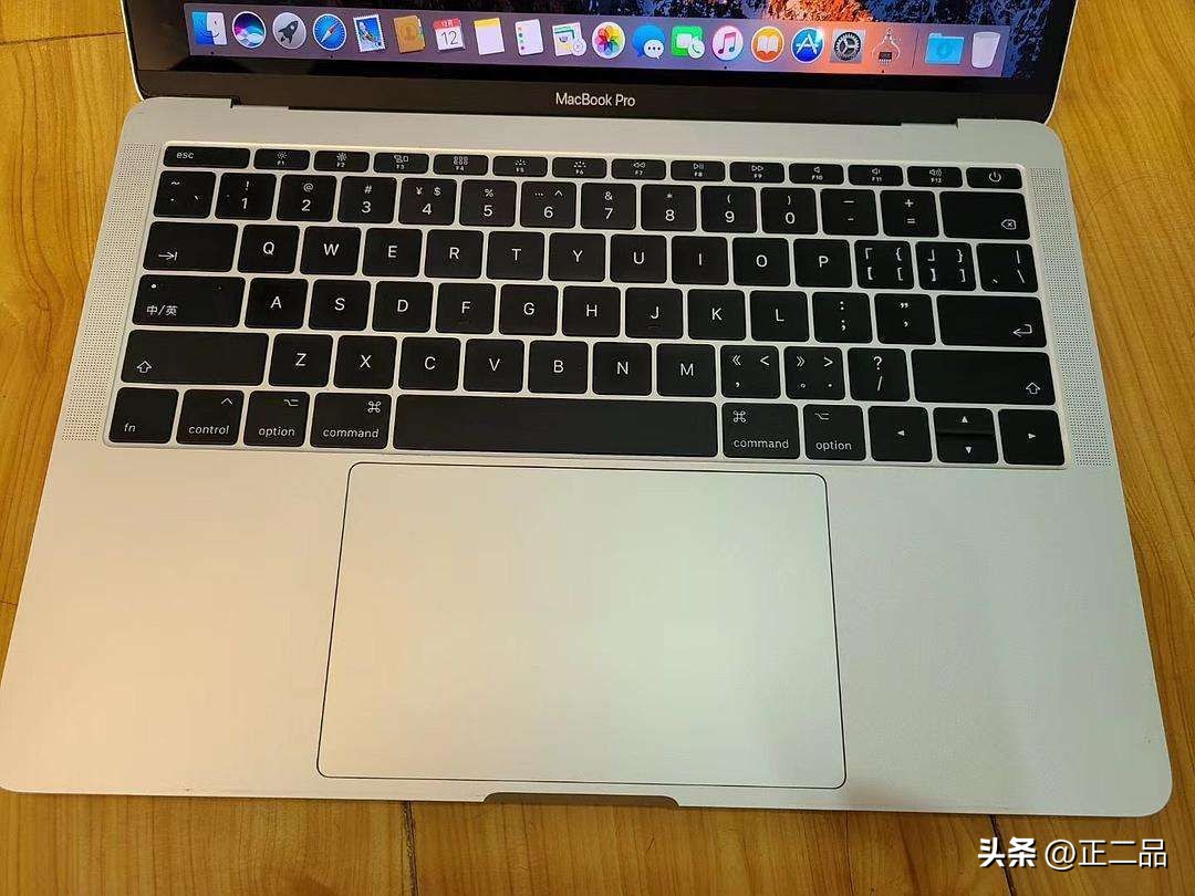 macbookpro17和18区别,17款的macbookpro现在值得买吗