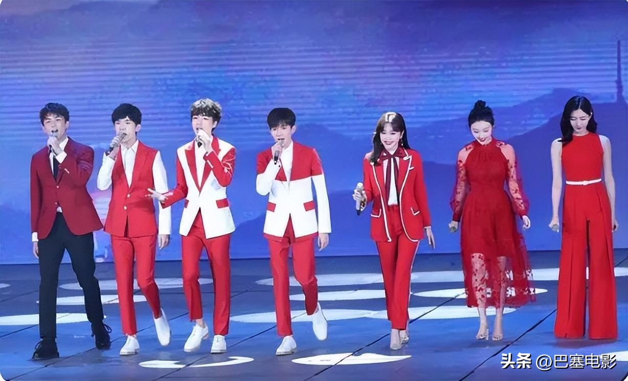 兔年春晚撒贝宁节目,春晚撒贝宁高跟鞋