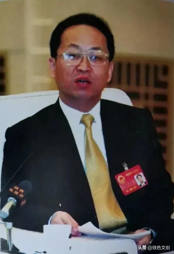 襄渝铁路三线学兵名单,情系国防事迹材料