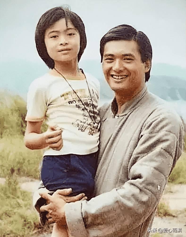 【晚清*楼青**旧影观】媚态百出，丰乳肥臀，尽显女子风情！