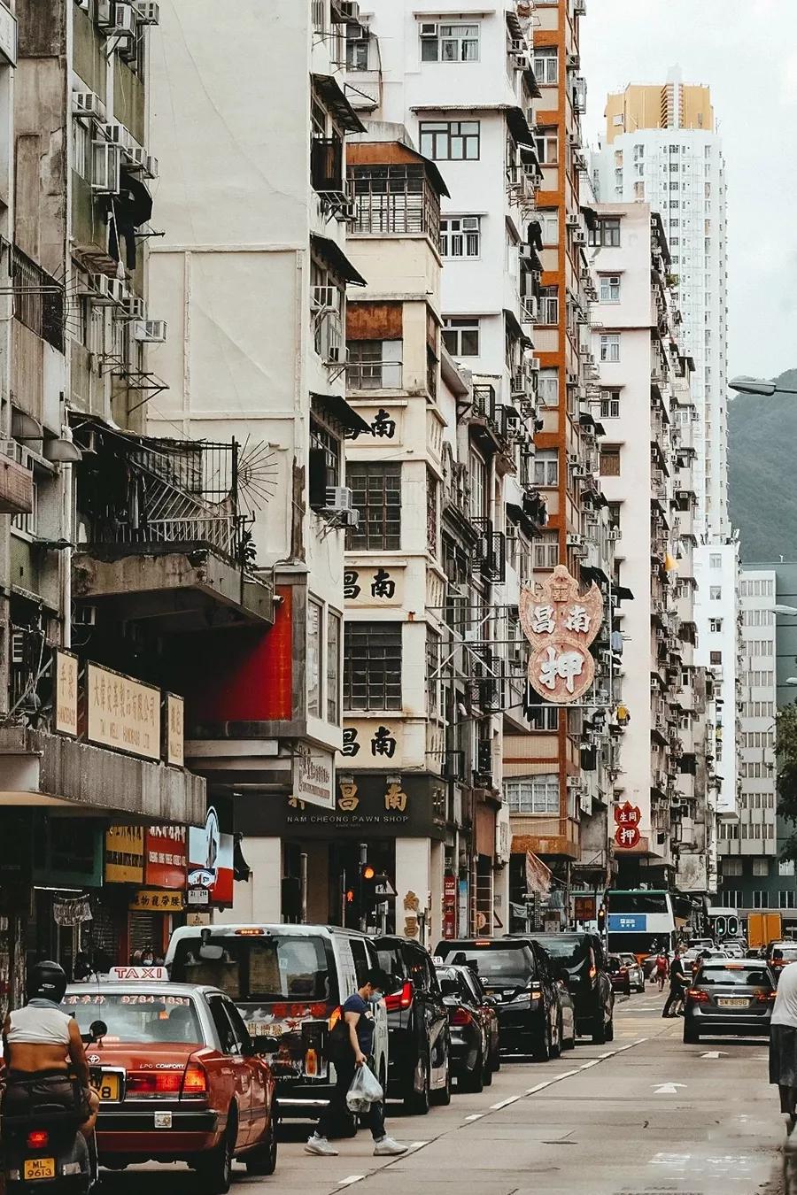 到底哪个才是真的的英文,哪些明星是真正香港本地人