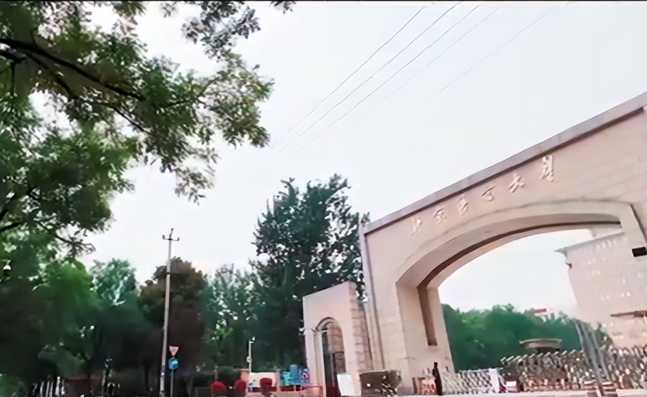 北京语言大学23年招生简章,北京语言大学招生简章2023