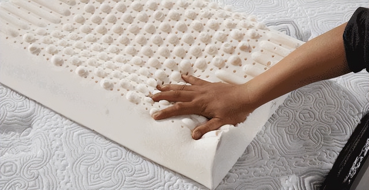 乳胶枕头好不好,乳胶枕头好高不舒服