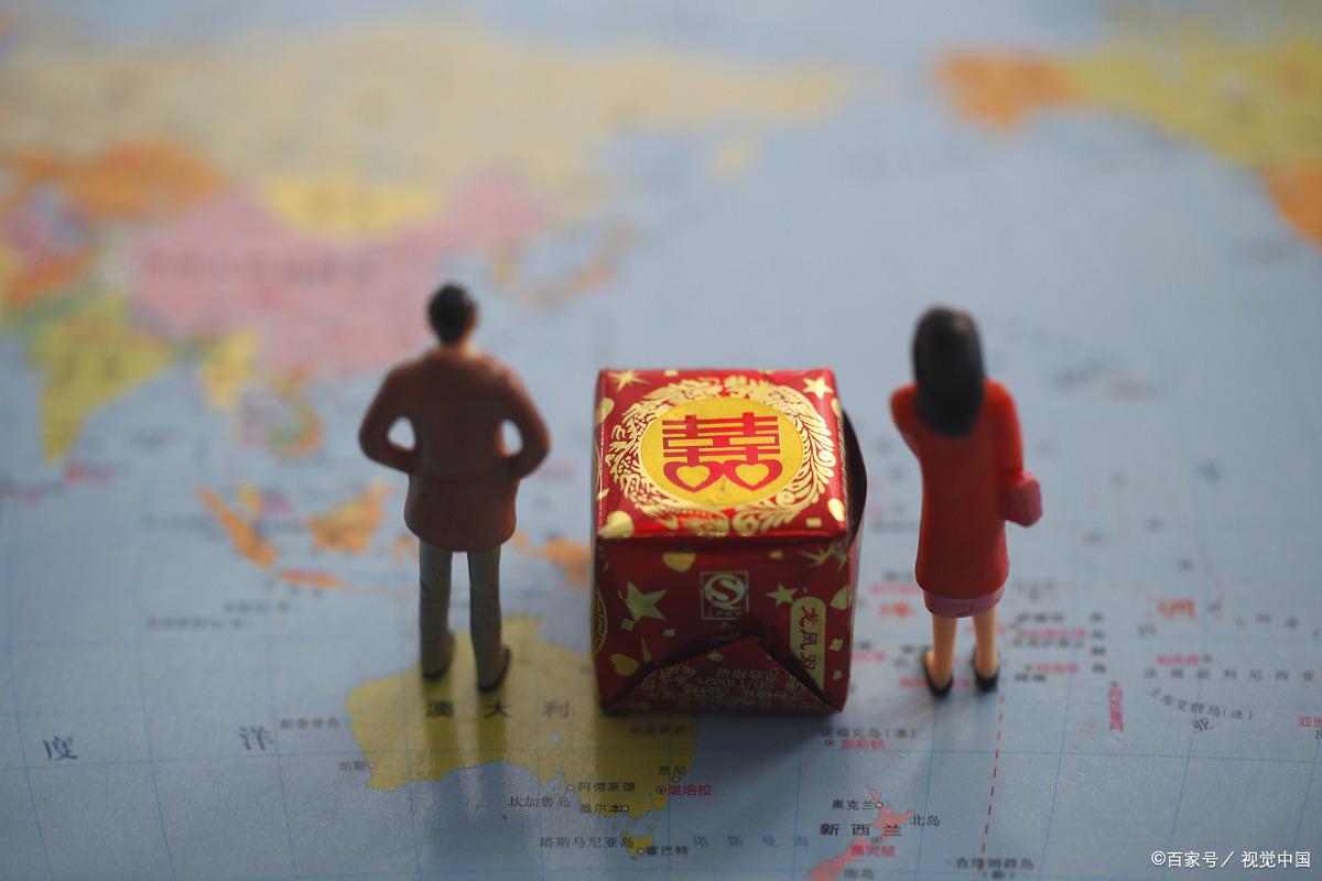 婆婆拿手镯当彩礼,婆婆拿镯子当彩礼