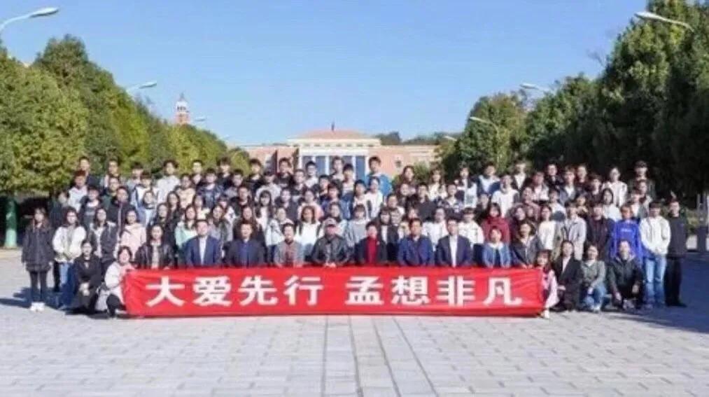 孟非主持人现状,孟非淡出主持界了吗