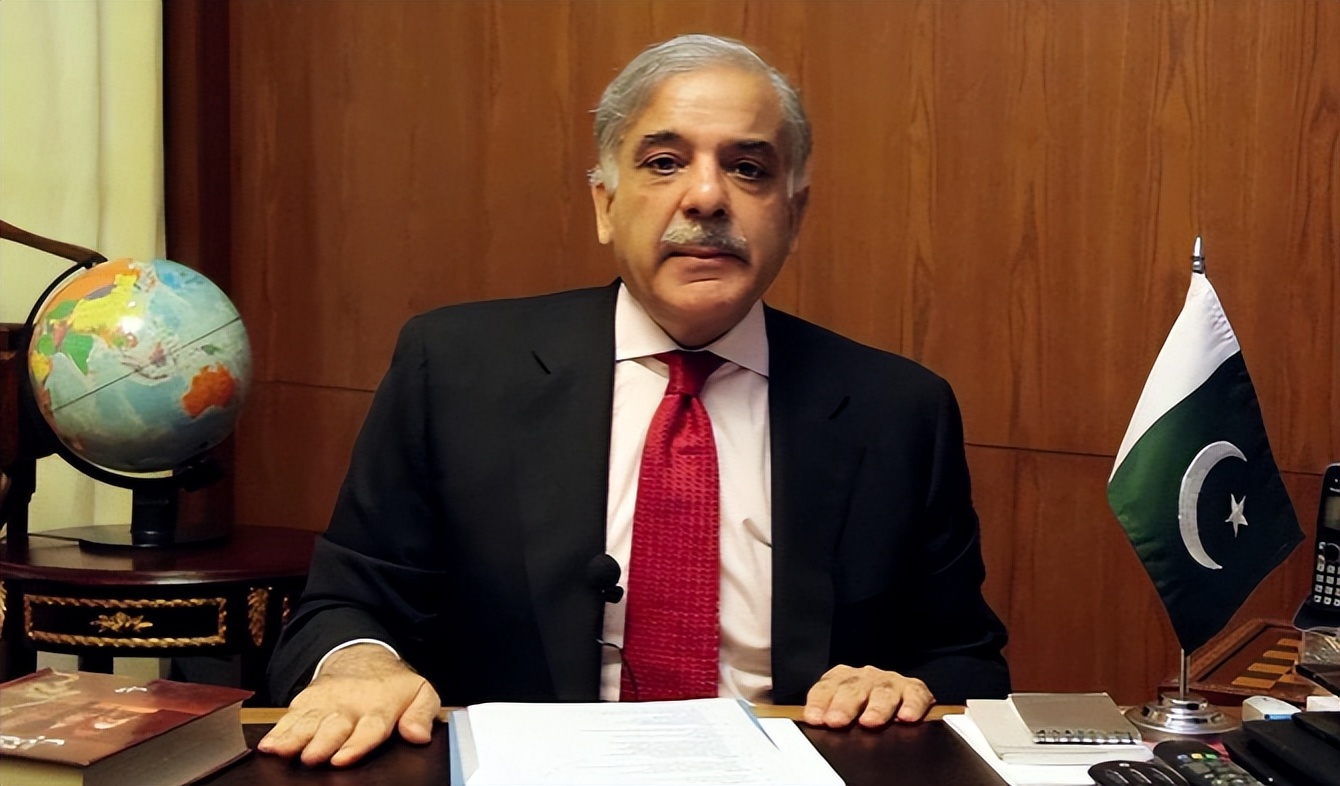 巴铁站队西方？巴基斯坦为乌克兰提供军援，中国该看清现实了