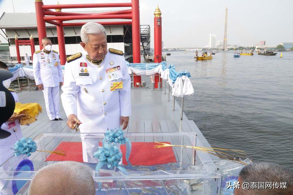 泰国提帮功王子诞辰国王委派枢密院主席举行放生功德仪式