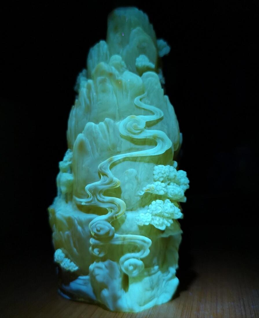 琥珀跟蜜蜡有什么区别哪个好,琥珀和蜜蜡是一样吗有什么区别