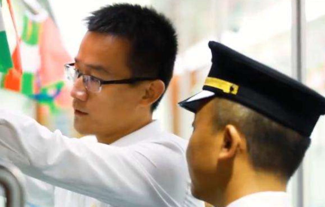 2019年，河南小伙意外当上非洲“酋长”，坐拥百亩地