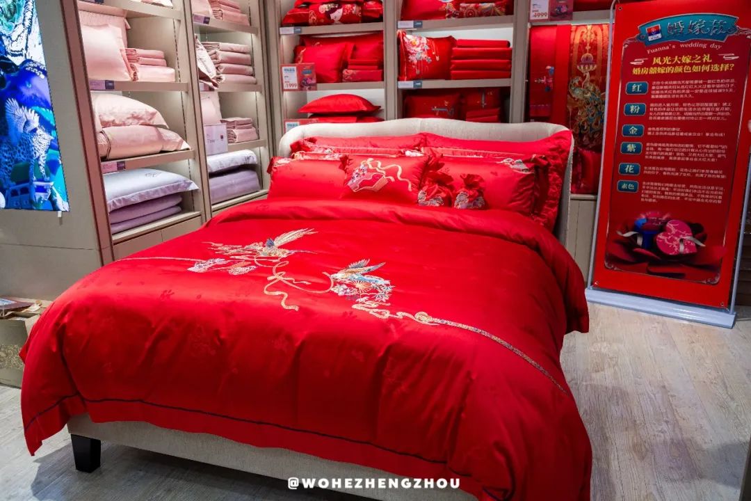 人民路丹尼斯放大招，全品类狂欢购！满返、折扣在线宠粉