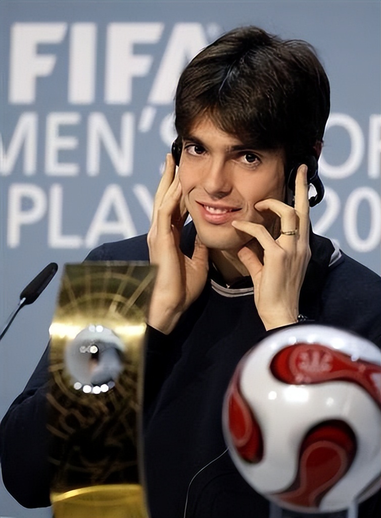 卡卡和前妻相爱吗,卡卡和前妻的恩爱视频