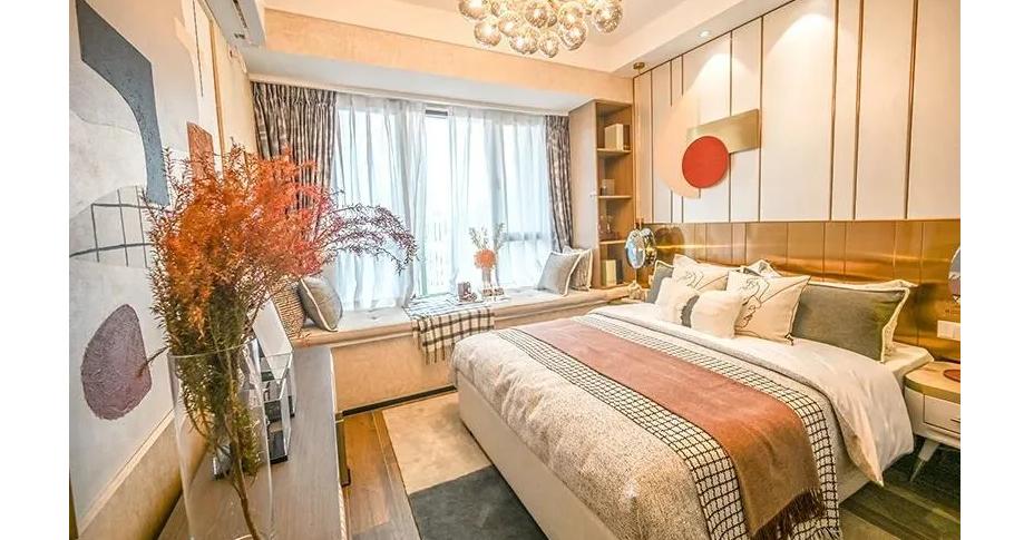 长2米宽1.8的床买多大尺寸四件套,1米8两米的床选什么尺寸的四件套