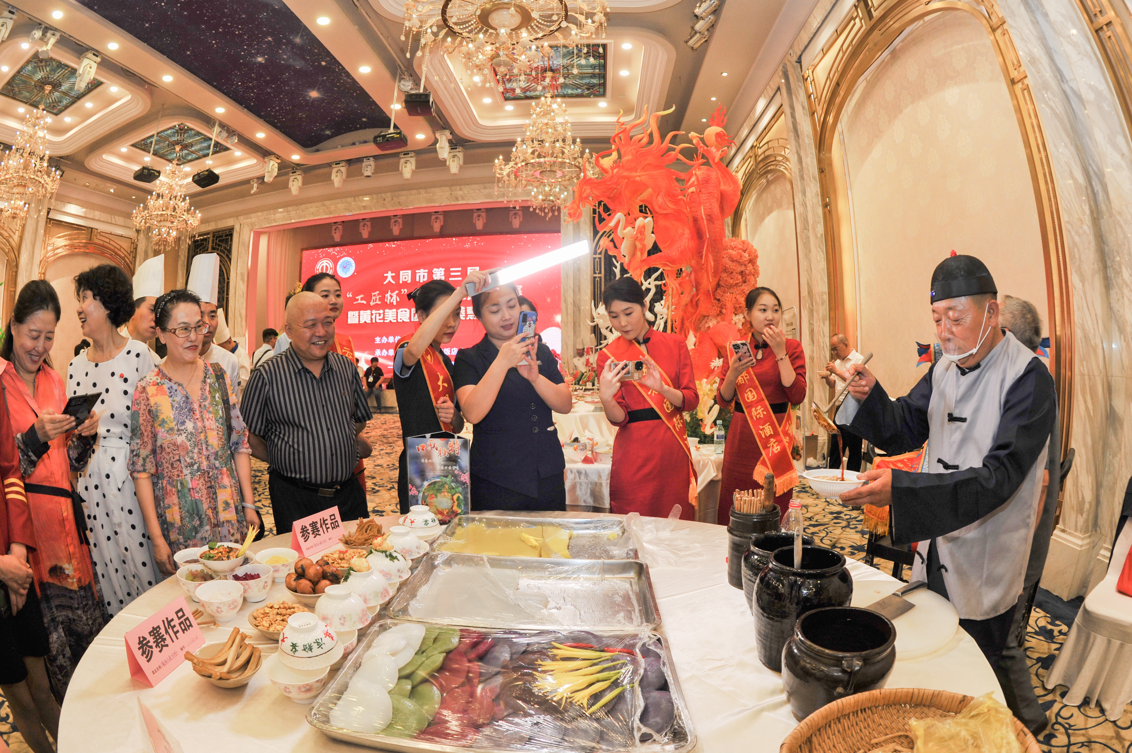 盛宴九宫格,盛宴1580元一桌菜谱