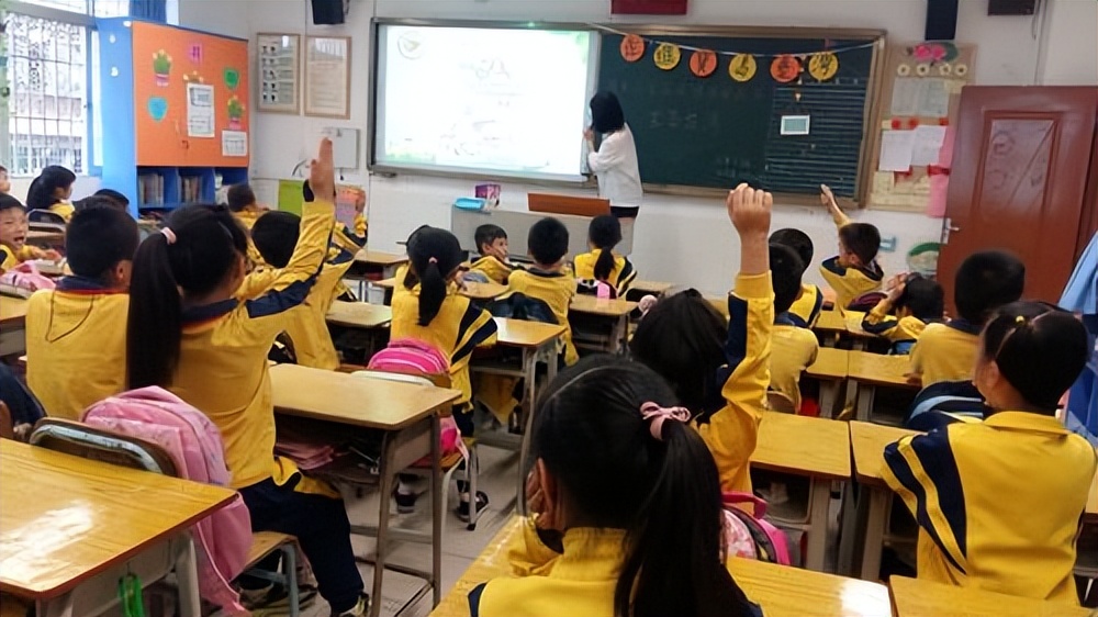 马英九将来大陆祭祖,两个女儿却意外爆火:台湾男人的梦中情人