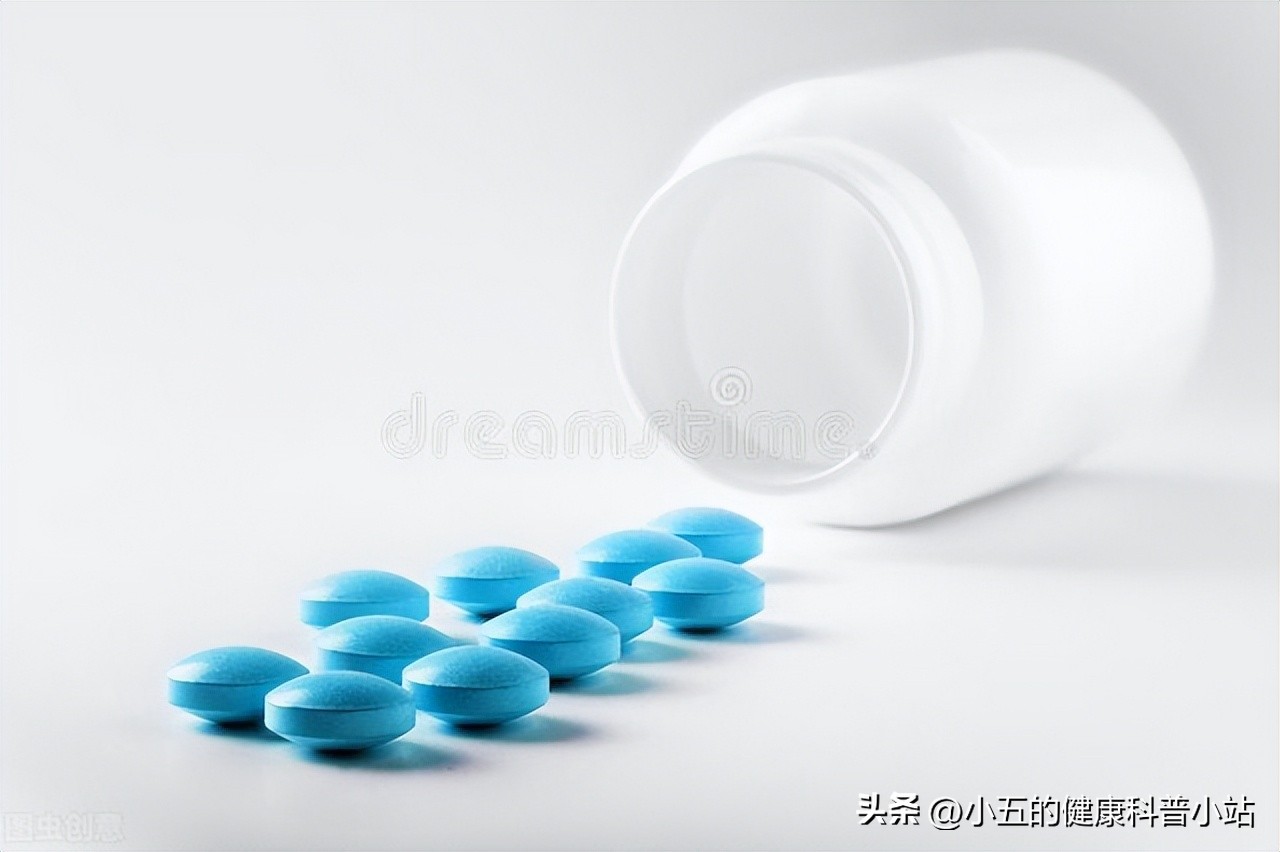 依折麦布是新型降脂药，改善低密度脂蛋白水平，服用应注意这4点