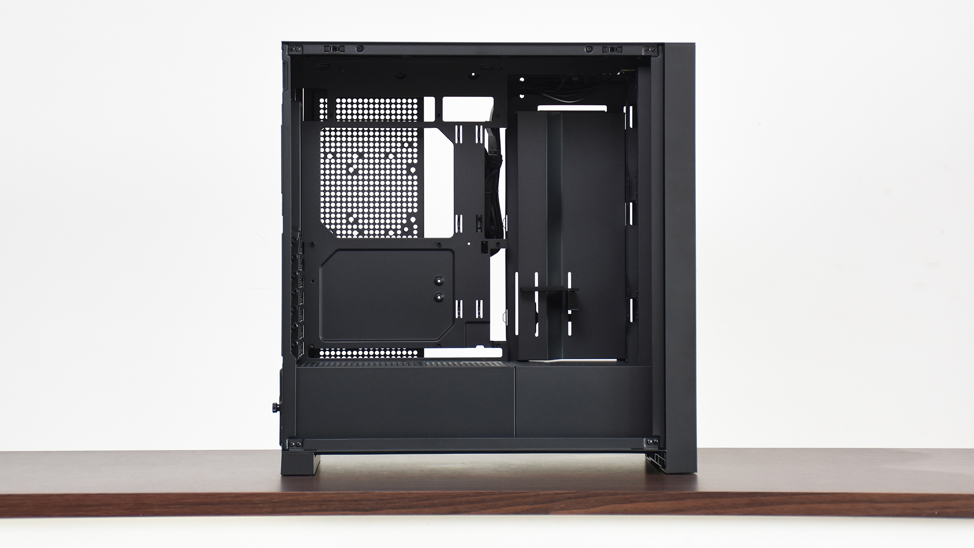 鑫谷御风冰川白机箱,鑫谷昆仑御风机箱安装展示