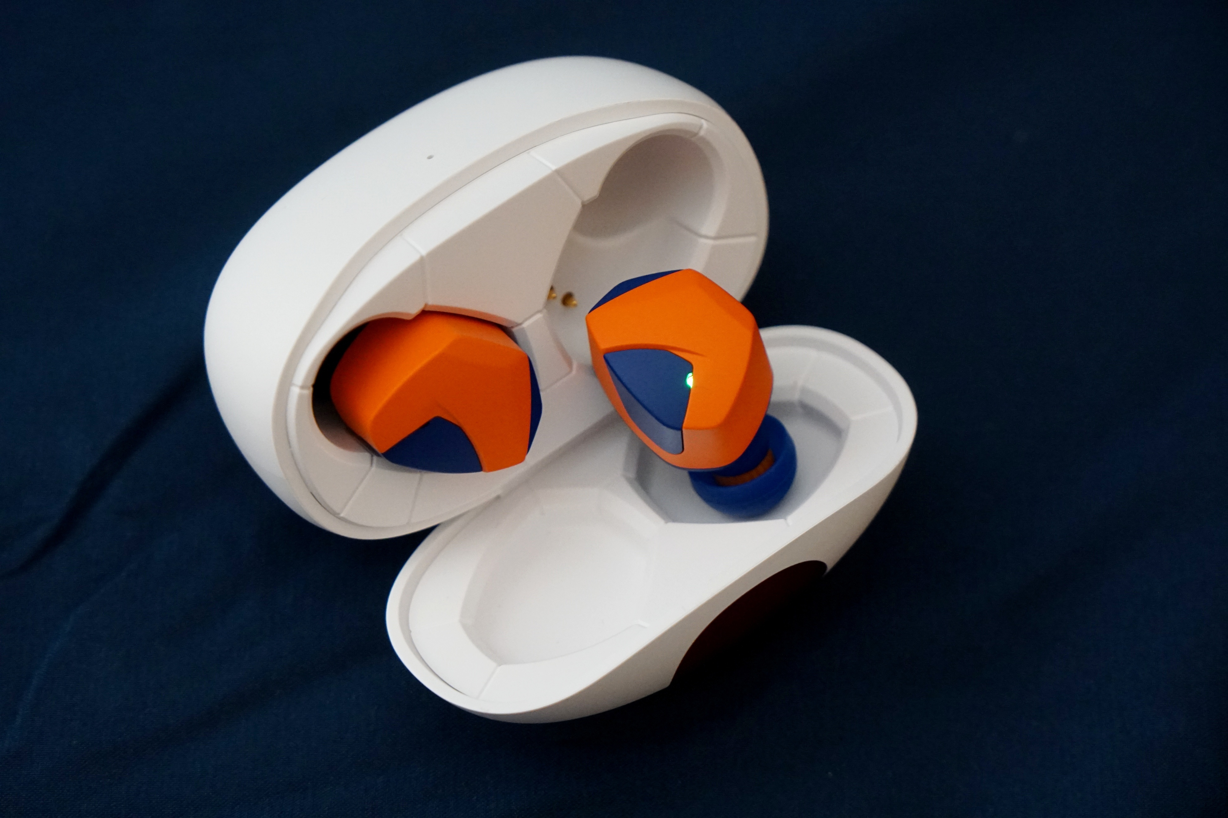 【耳边一分钟】飞傲FH15+龙珠ZXfinal联名TWS+iBassoDC04PRO