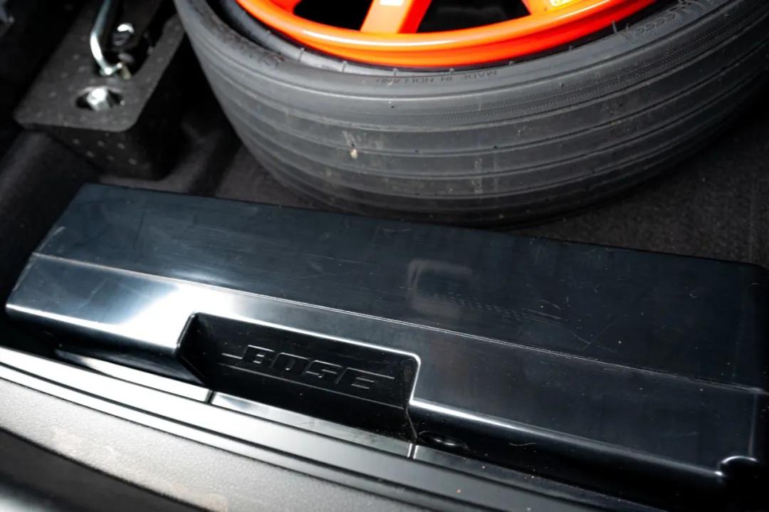 macan turbo二手车多少钱 (macan turbo 3.6t优缺点)