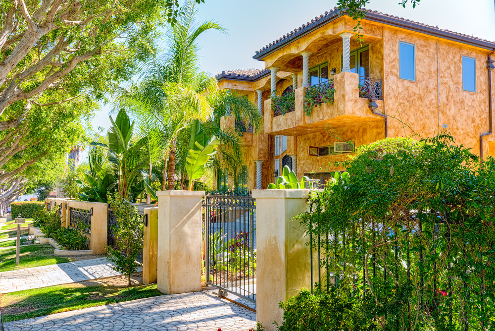 外国人在美国买房，要交多少税？