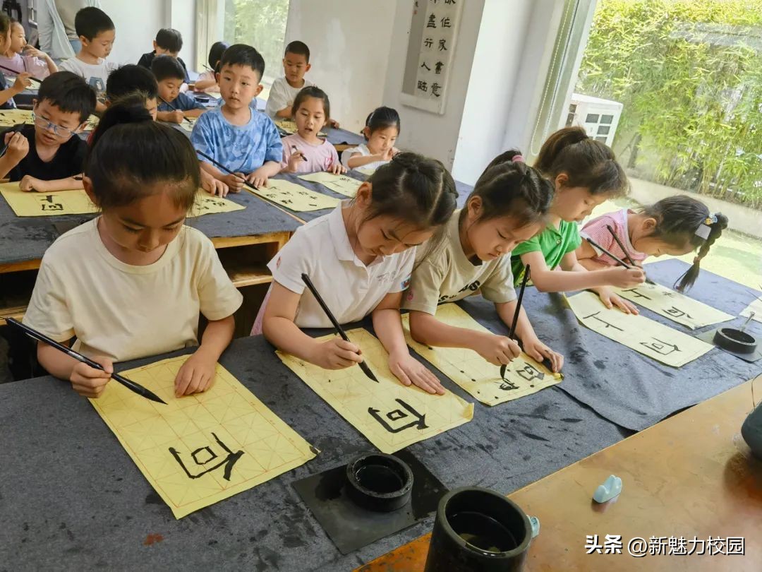 幼儿园大班参观小学活动,剑桥幼儿园参观小学活动