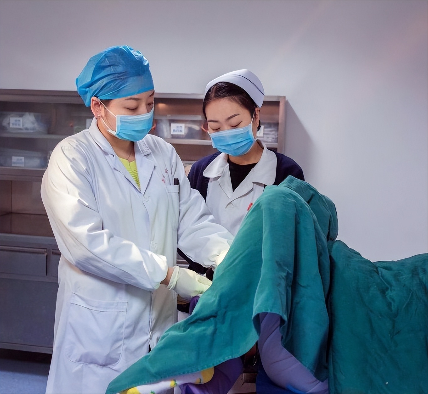 不起眼的五个行为正在毁掉你的肾,6个不起眼的习惯正在伤害眼睛