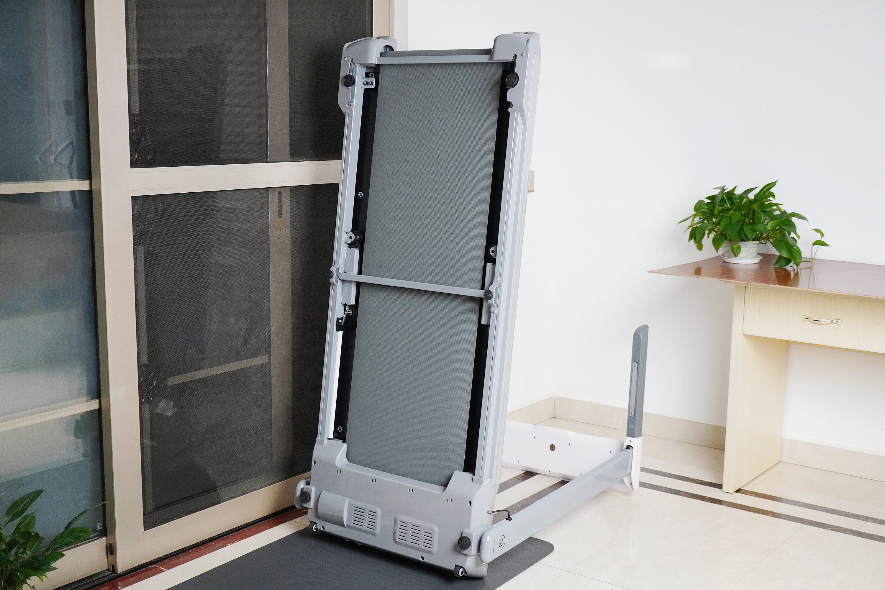 麦瑞克跑步机x1,麦瑞克幻影x1跑步机如何折叠