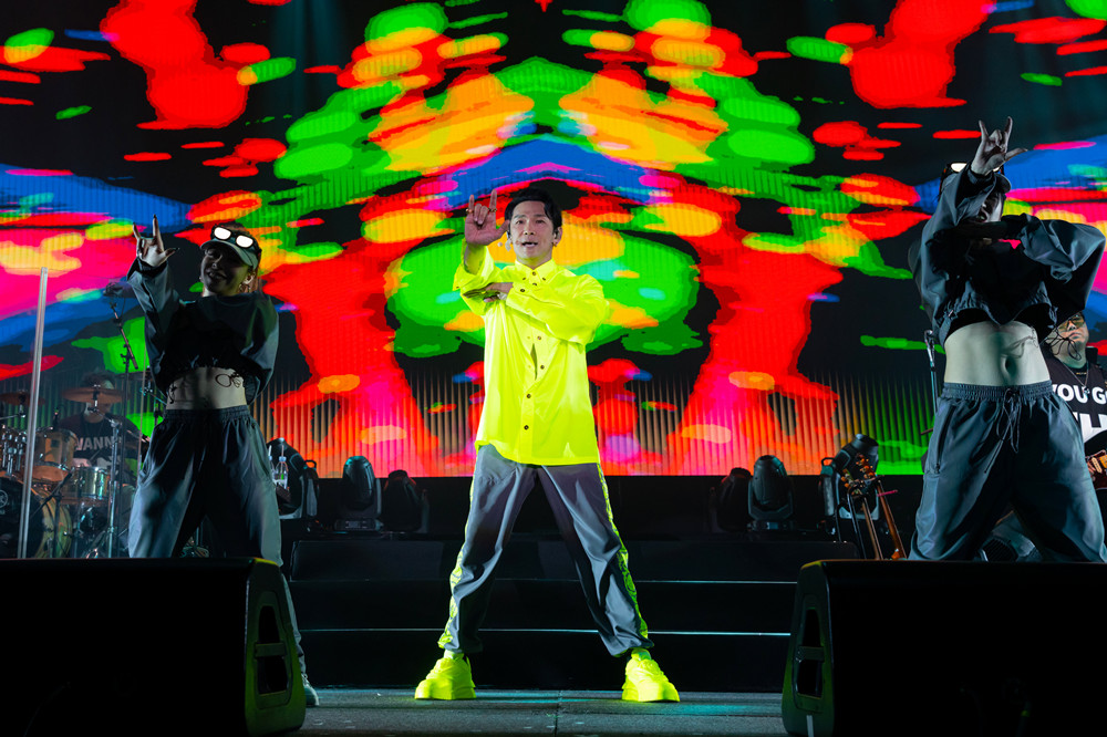 杜德伟登台,杜德伟演唱会经典场面