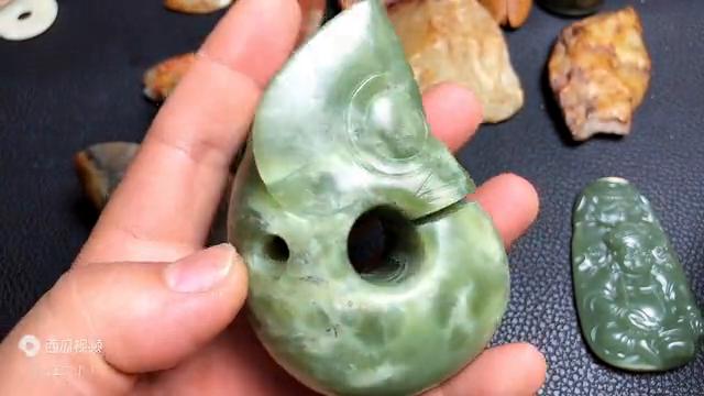 如何用电筒打光看河磨玉，看了鲲鹏说的相信能对你有所帮助