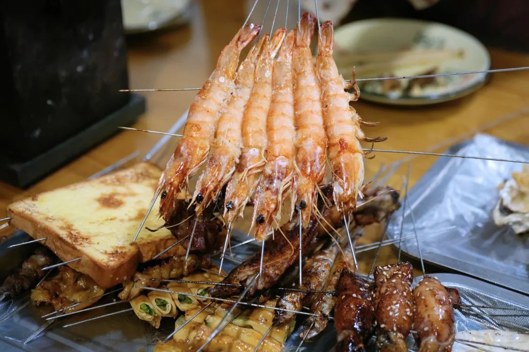 去了这座魔幻的东北烧烤之城，感觉这些年的烧烤都白吃了