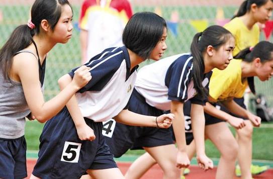 中学生跑步考试技巧,体育老师跑步的正确方法