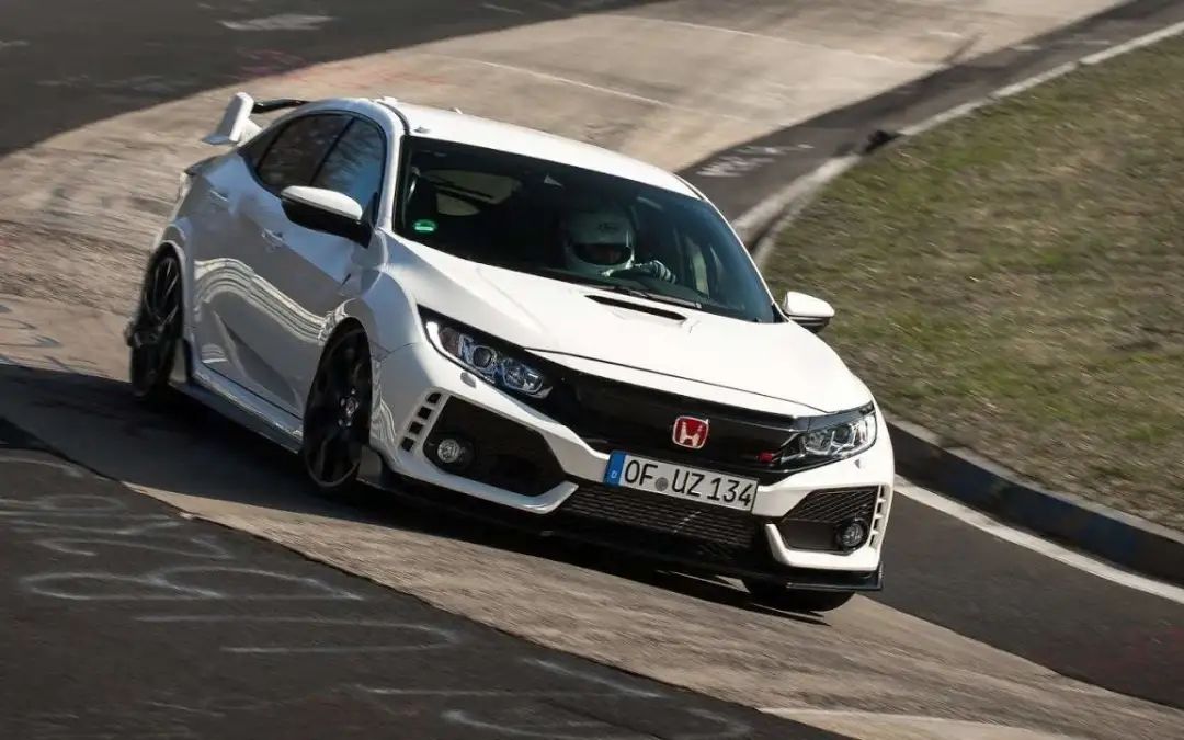 可遇而不可求本田思域typer,花42万买本田思域typer值吗