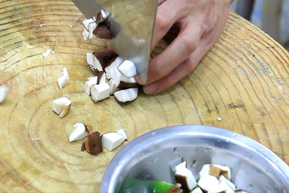 小孩子食补锌吃什么好,哪些食物里含有锌适合小孩吃