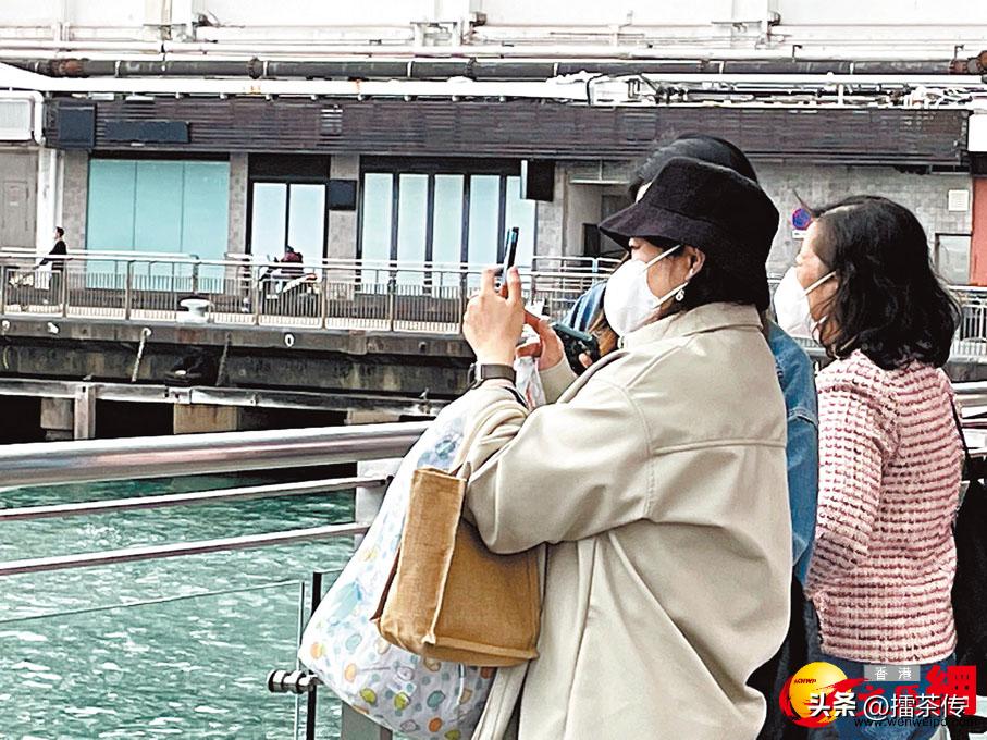 香港又热闹起来了！内地旅客来港「血拼」