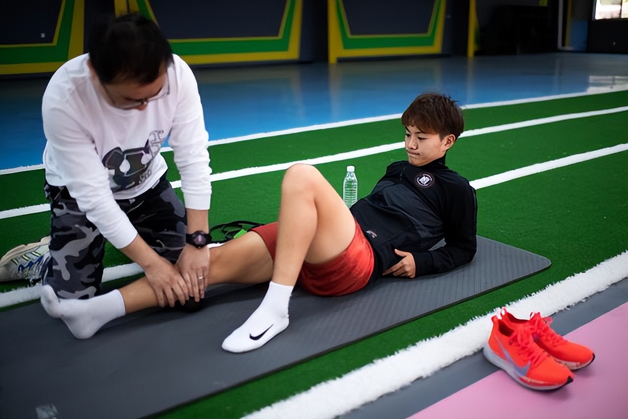 足球王霜是哪里人,王霜足球个人资料