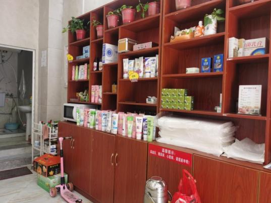 街边修脚店包治灰指甲，可信吗？